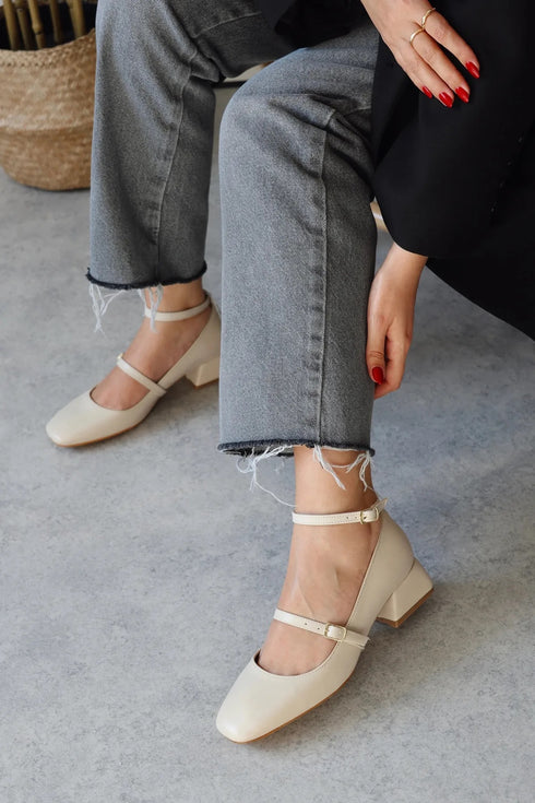 Beige Patent Leather Closed Back Short Heel